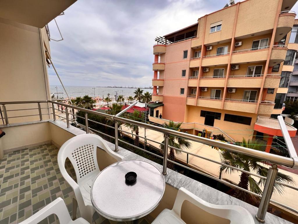 H&G Seaview Apartments Durres Ngoại thất bức ảnh